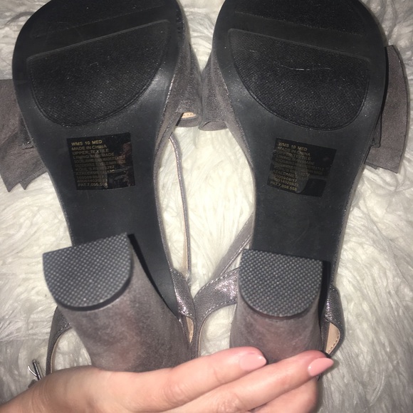 ✨Lauren Conrad Metallic Azalea Platforms - Picture 5 of 5